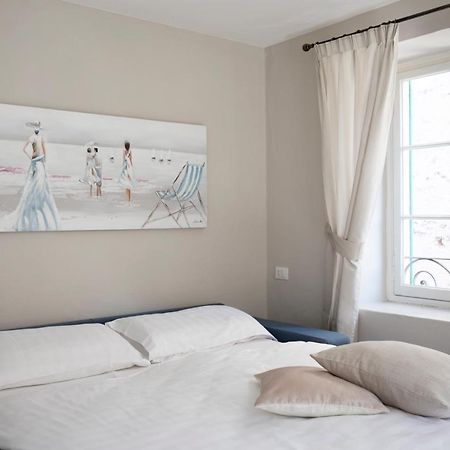 Apartamento Borgo Antico Luino Exterior foto